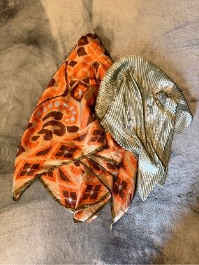 Head/neck scarfs